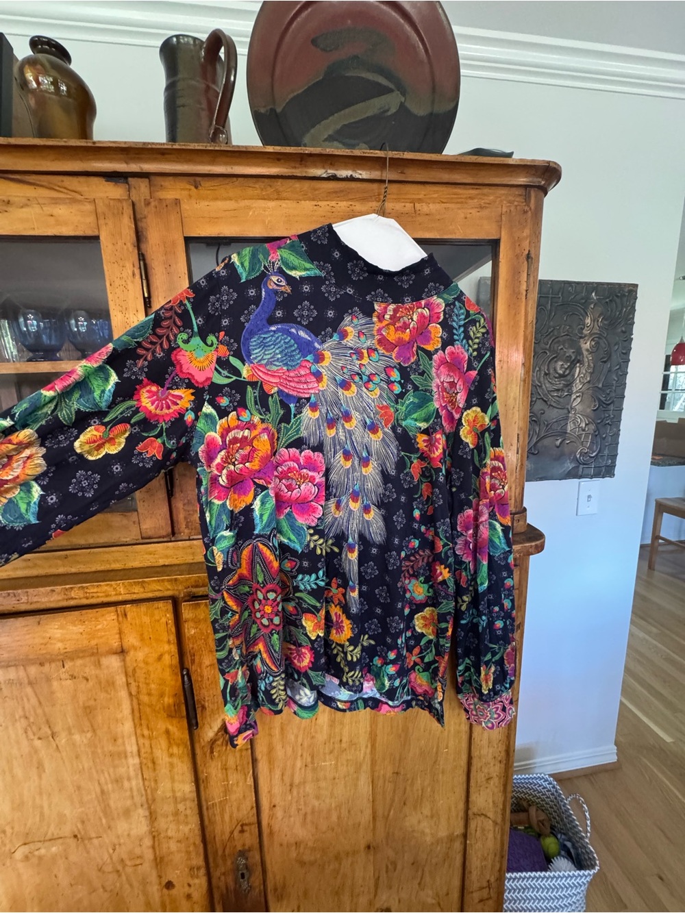 Johnny Was Rayon and spandex top  with Colorful Peacock sz Large